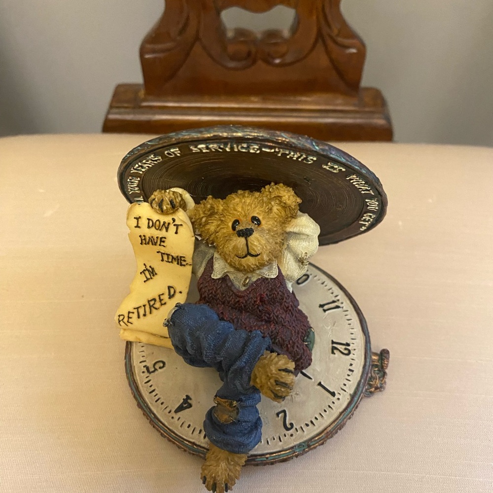 Boyds bears collector figurine